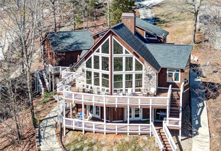 114 Gates Cove Drive sold home in The Gates, Fair Play, SC