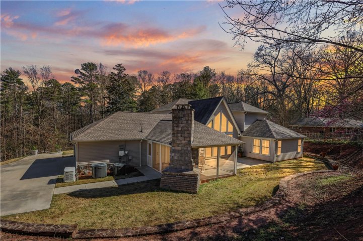305 Upper Highland Drive sold home in Woodland Height, Clemson, SC