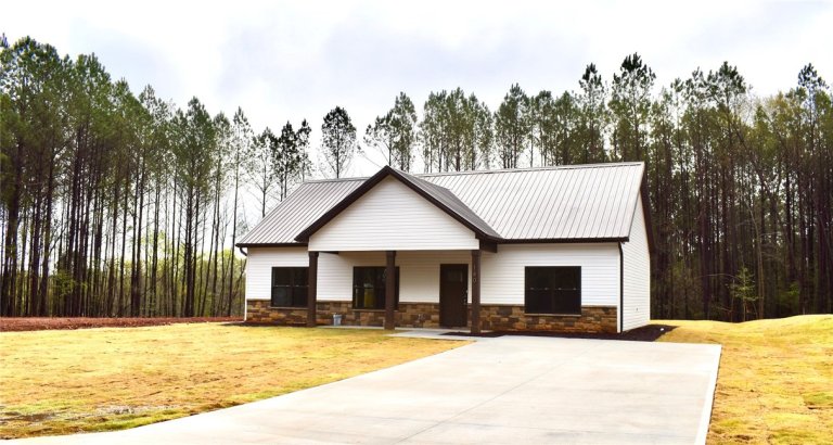 140 Sky Lane sold home in Forest Acres, Townville, SC