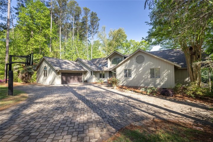 260 Stonehaven Way sold home in Stonehaven, Seneca, SC