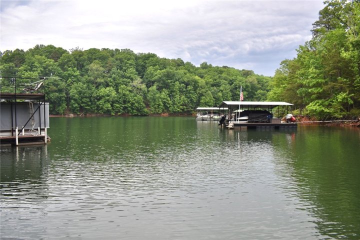 157 Inlet Pointe Drive Lot 16 sold home in Inlet Pointe Cove, Anderson, SC