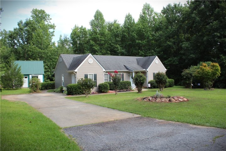 108 Shady Lane sold home in Hickory Heights, Easley, SC