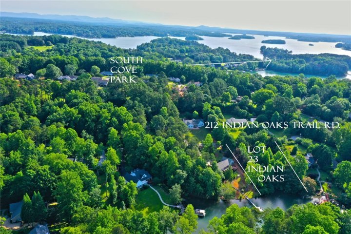 212 Indian Trail Road sold home in Indian Oaks, Seneca, SC