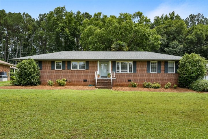 1405 Forest Lane sold home in Nevitt Forest S, Anderson, SC