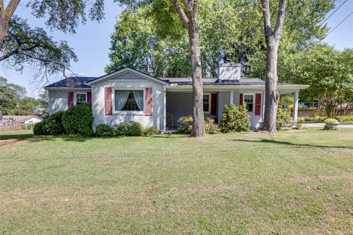 206 Sylvia Road sold home in Kingsberry Park, Easley, SC