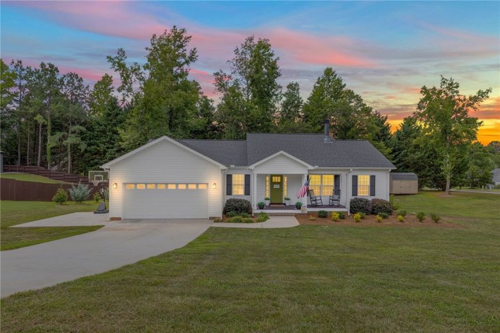 100 Paper Birch Lane sold home in Woodland Ridge, Pickens, SC