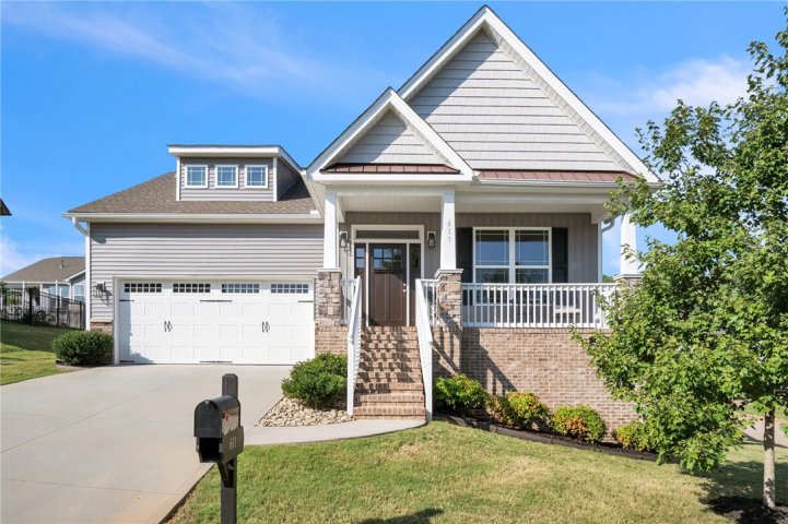 611 Sandstone Drive sold home in Stonegate, Seneca, SC