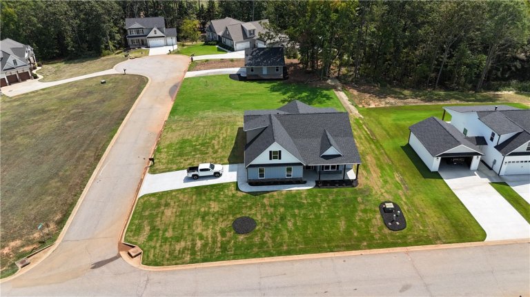 100 Pawleys Court sold home in Edgewater At Six And Twenty, Anderson, SC