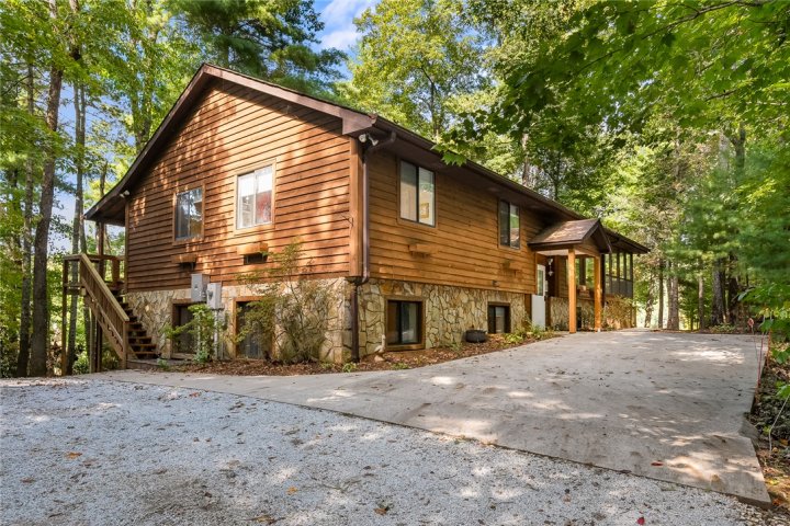 975 Chattooga Lake Road sold home in Chattooga Lake, Mountain Rest, SC