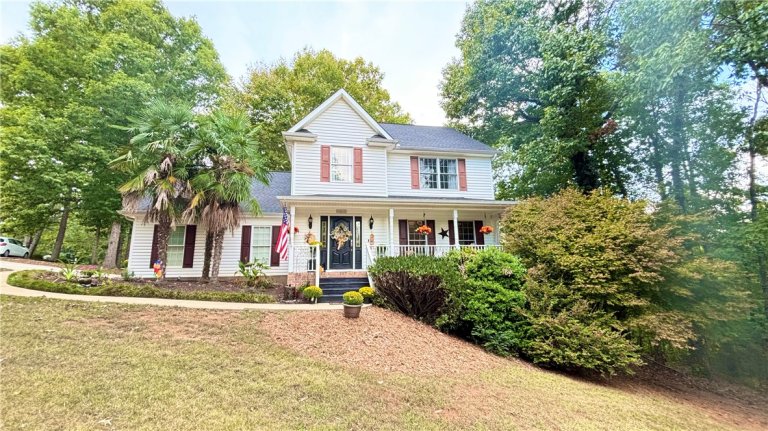 300 Summer Walk Court sold home in Stone Pond, Seneca, SC