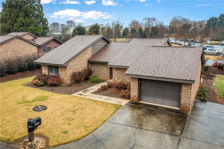 1025 Keystone Lane sold home in Clemson Downs, Clemson, SC