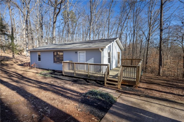 616 Post Oak Lane sold home in Willow Creek, Seneca, SC