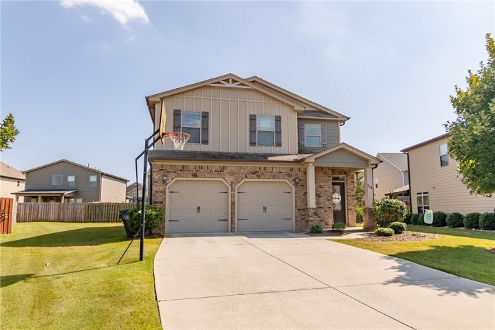 204 E Deer Drive sold home in Three Bridges, Greenville, SC