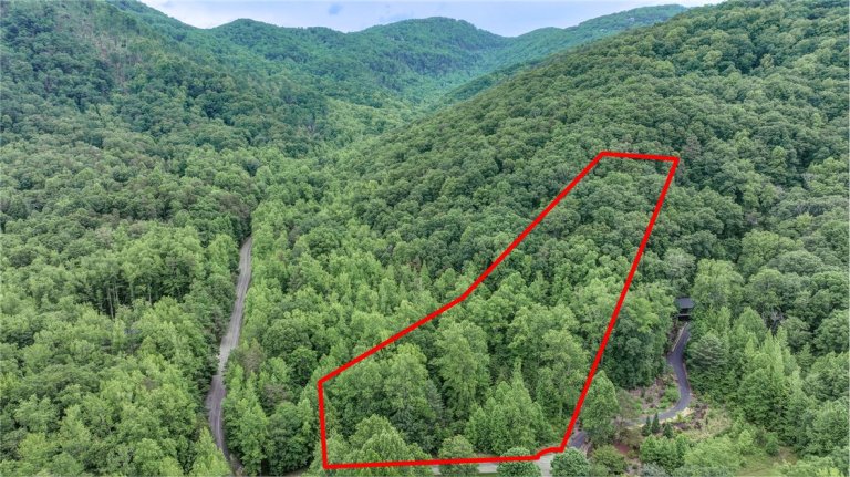 105 Misty Valley Court sold home in Cliffs At Valley, Travelers Rest, SC