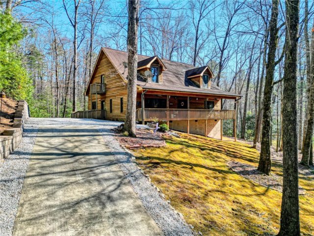 658 Chattooga Lake Road sold home in Chattooga Lake, Mountain Rest, SC