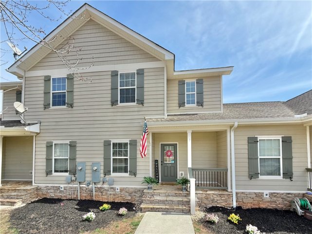 521 E Perkins Creek Road sold home in The Groves At Perkins Creek, Seneca, SC