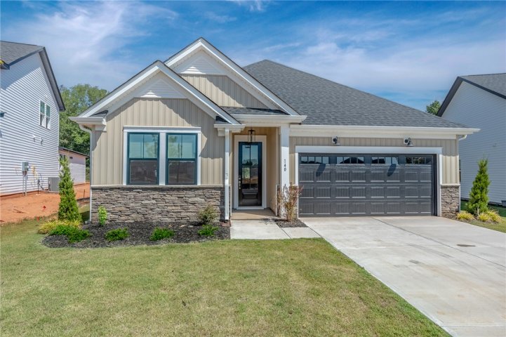 140 Laurel Oak Drive sold home in The Oaks at Midway, Anderson, SC