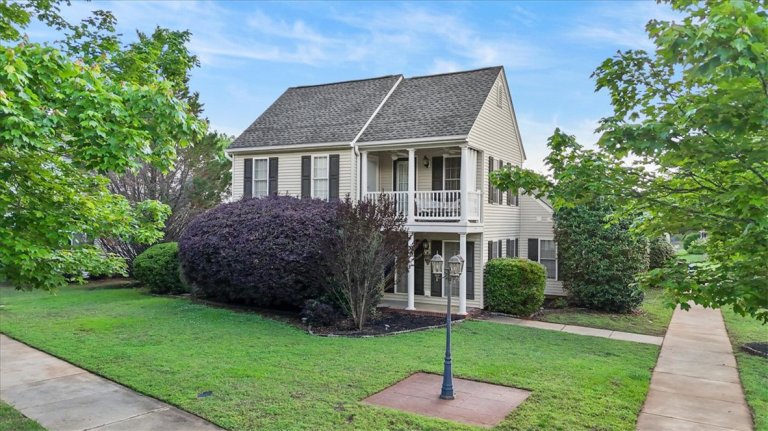 113 Stonegate Drive sold home in Stonegate, Seneca, SC