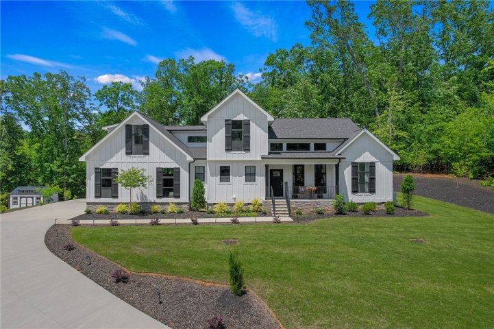 110 Royal Oaks Drive sold home in Royal Oak Shores, Anderson, SC