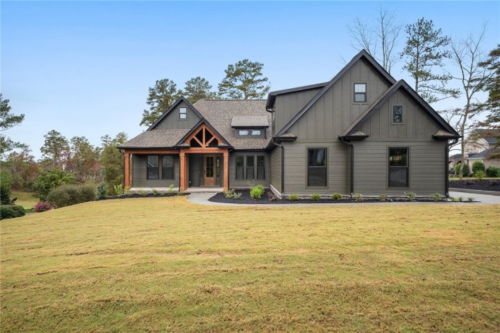 1813 Cross Creek Drive active home in Cross Creek Plantation, Seneca, SC