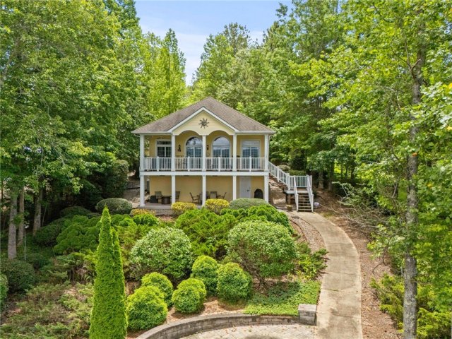 102 Happy Hollow Court sold home in Fiddlers Cove, Tamassee, SC