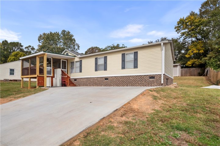 1032 Jackson Street sold home in Evergreen Hills, Anderson, SC