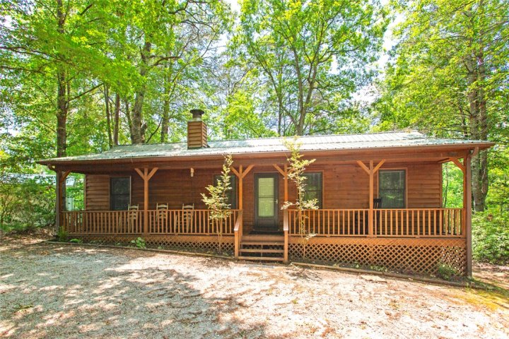 275 Lakeside Drive sold home in Lake Becky, Mountain Rest, SC