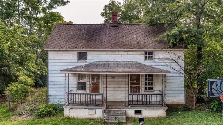 303 D Street active home in Abney Mills, Anderson, SC