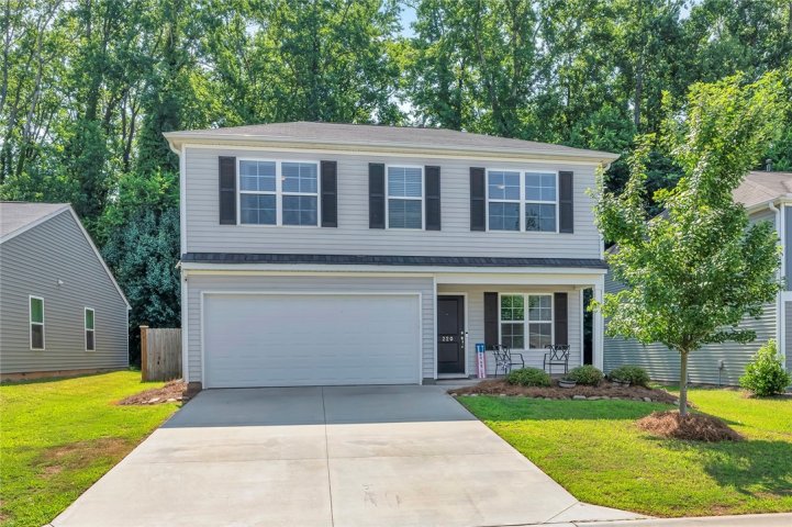 220 Celebration Avenue sold home in Village at Glenwood, Anderson, SC