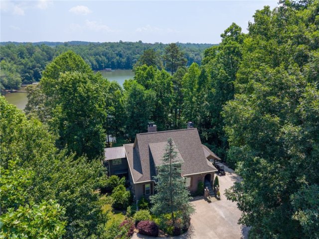225 Starlight Lane sold home in Moonlight Bay, Fair Play, SC