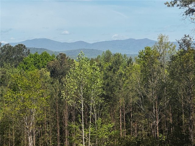 384 Cliffs South Parkway active home in Cliffs At Keowee Falls South, Salem, SC
