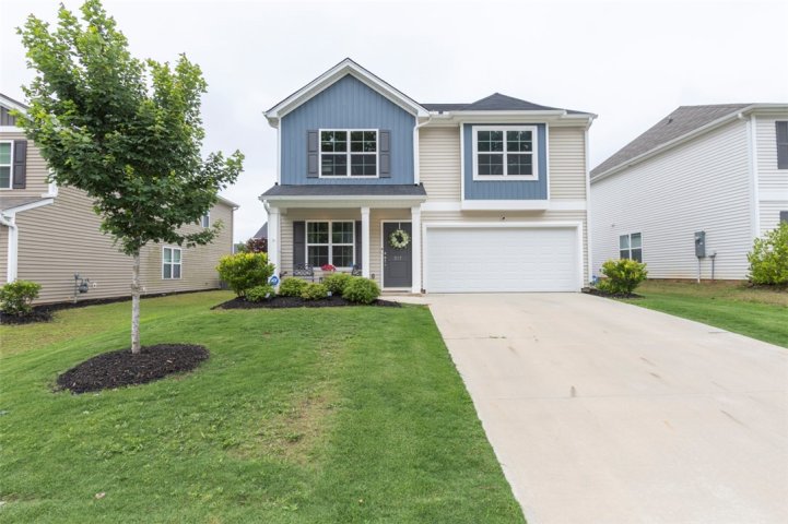 217 Celebration Avenue sold home in Village at Glenwood, Anderson, SC