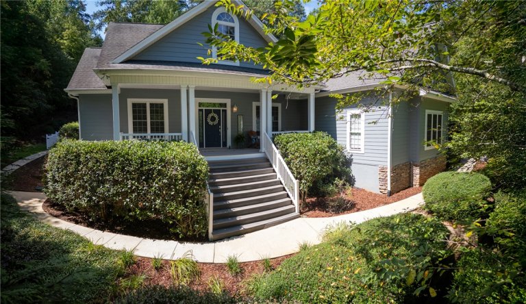 704 Pine Creek Court sold home in The Summit, Seneca, SC