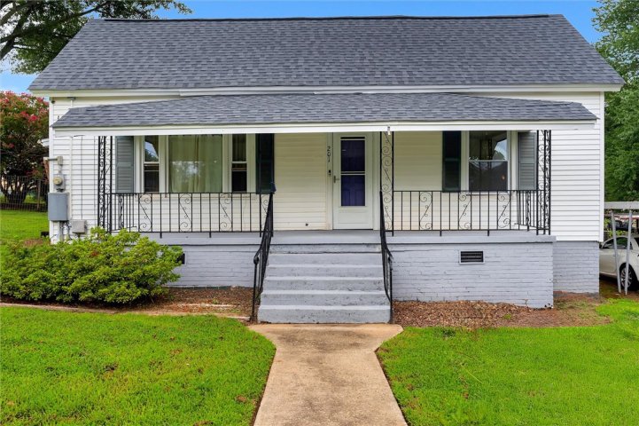 201 S 7Th Street sold home in Woodside Mill, Easley, SC