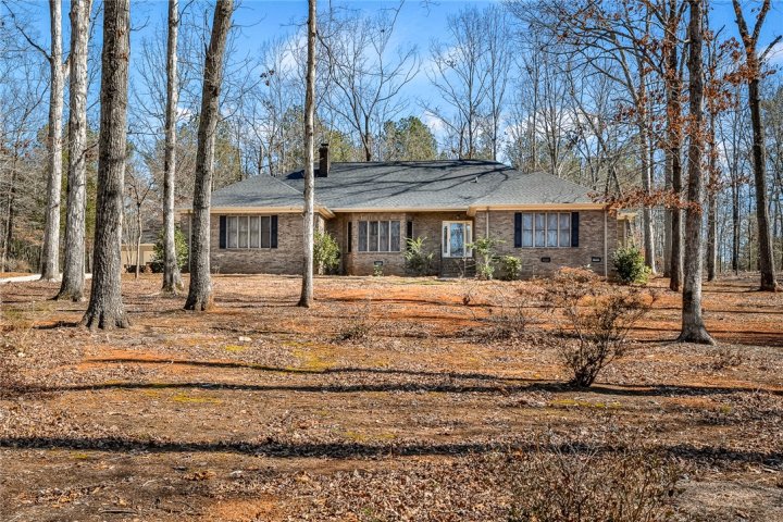 101 Seven Oak Drive sold home in North Forest Es, Pendleton, SC