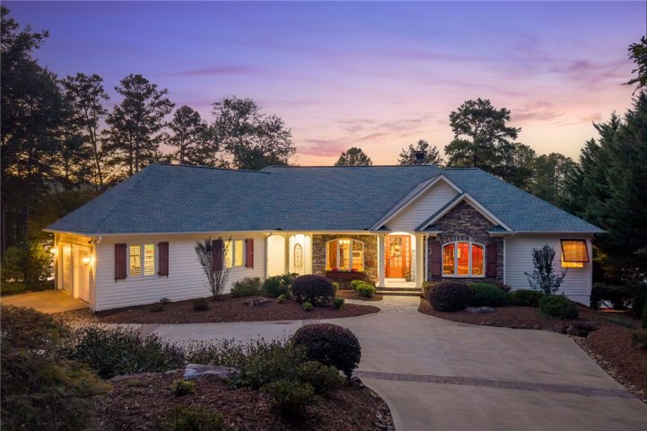 312 Shorewinds Court sold home in Waterside Crossing, Seneca, SC