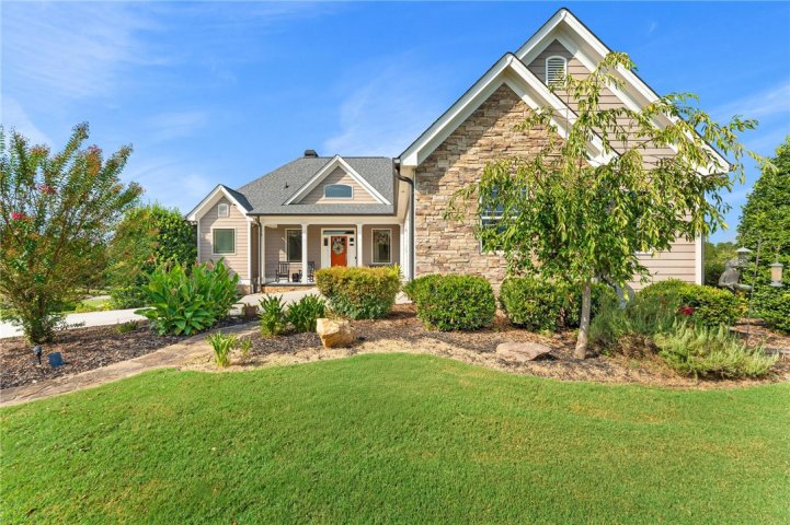 Homes in York Shores, Hartwell