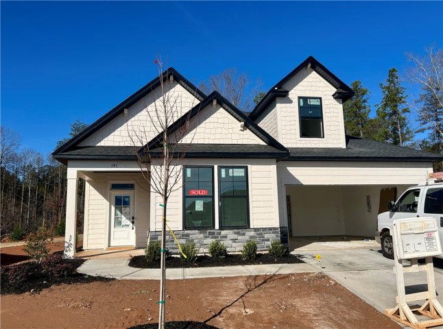 141 Shale Drive sold home in Edwards Ridge, Central, SC