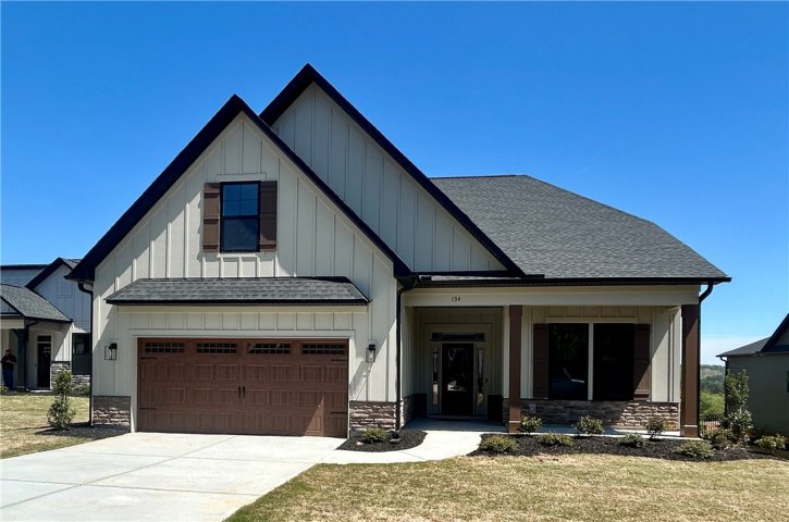 134 Shale Drive pending home in Edwards Ridge, Central, SC