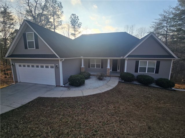 327 Fox Run Road sold home in Fox Run Estates, Walhalla, SC