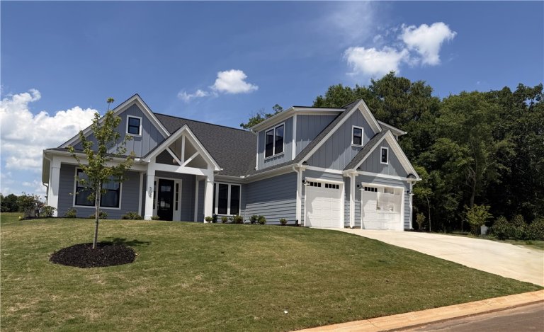 502 Tilman Court active home in Walker'S Pointe, Anderson, SC