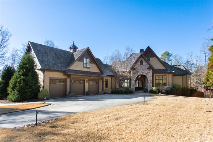 224 Palmer Way active home in The Reserve At Lake Keowee, Sunset, SC