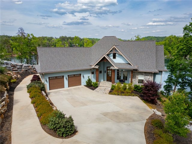 A home in Harborside, Six Mile