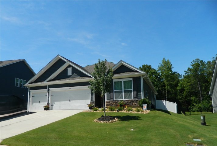 108 Gretta Trail active home in Crosswind Cottages, Pendleton, SC