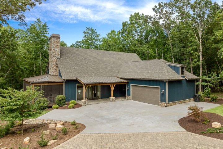 104 Windy Knob Trail active home in Cliffs At Keowee Springs, Six Mile, SC