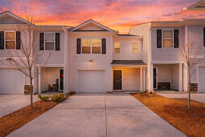 404 Oakmont Valley Trail active home in Townes At Oakmont, Seneca, SC