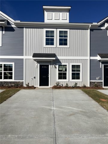 404 Speyside Lane active home in Clarke Townes, Anderson, SC