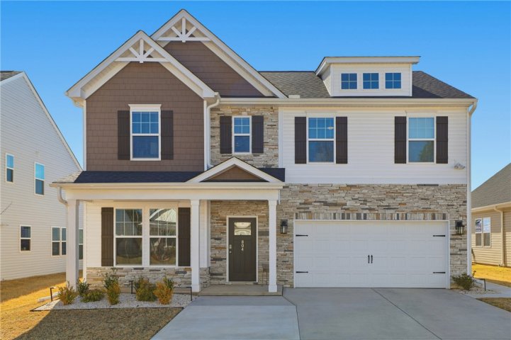 804 Spring Orchard Drive pending home in Persimmon Hill, Lyman, SC