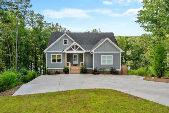 545 Peninsula Road sold home in Peninsula Pointe South, West Union, SC
