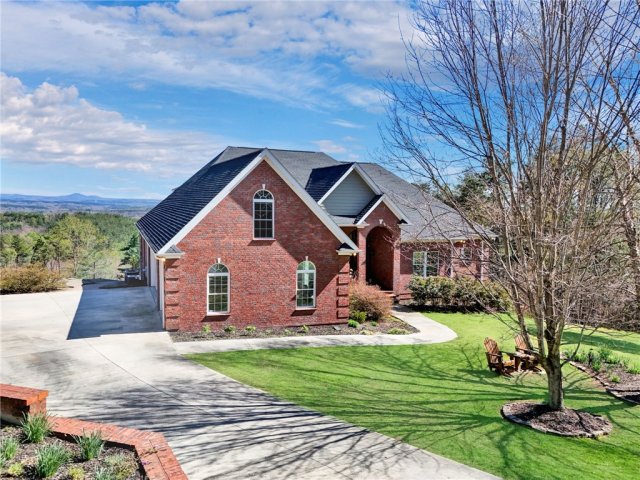603 Tamassee Ridge Way active home in Jocassee Ridge, Salem, SC